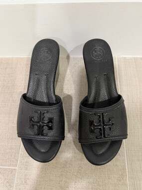 Tory Burch Lowell 80MM Tumbled Leather Wedge Platform Slide Sandals in Black